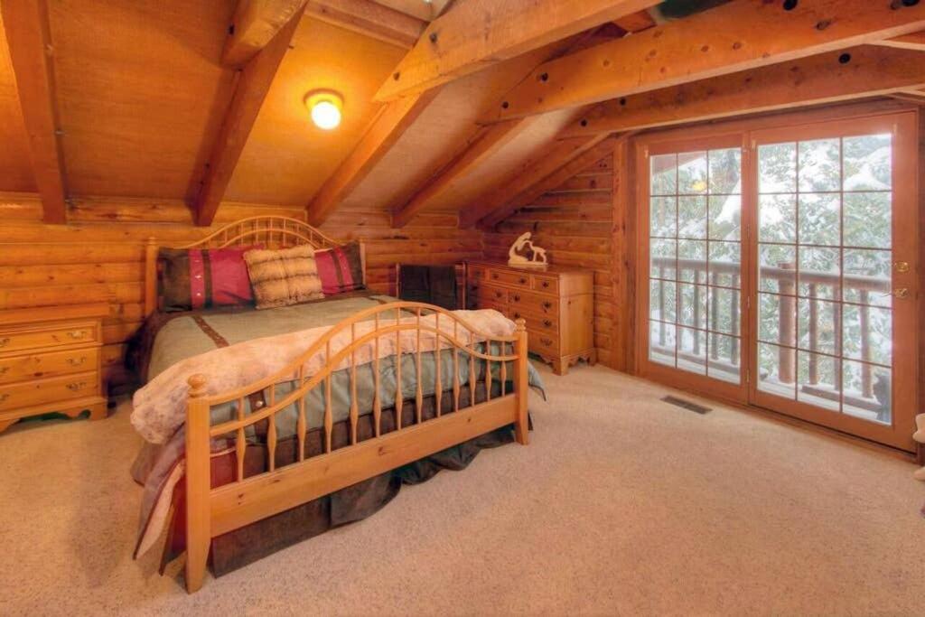 Log Cabin On The Stream Sundance, Utah Экстерьер фото